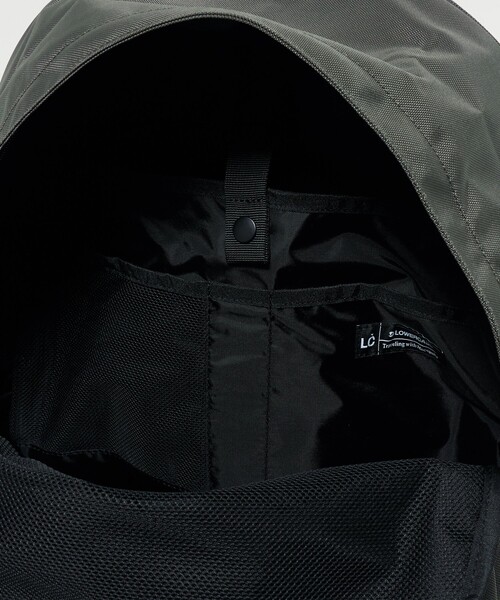 UNITED ARROWS(ユナイテッドアローズ)の「【別注】<LC by LOWERCASE>DAYPACK LC02/バックパック(バックパック/リュック・メンズ・ダークグレー・FREE)」の15枚目の写真