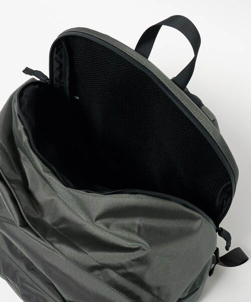 UNITED ARROWS(ユナイテッドアローズ)の「【別注】<LC by LOWERCASE>DAYPACK LC02/バックパック(バックパック/リュック・メンズ・ダークグレー・FREE)」の14枚目の写真
