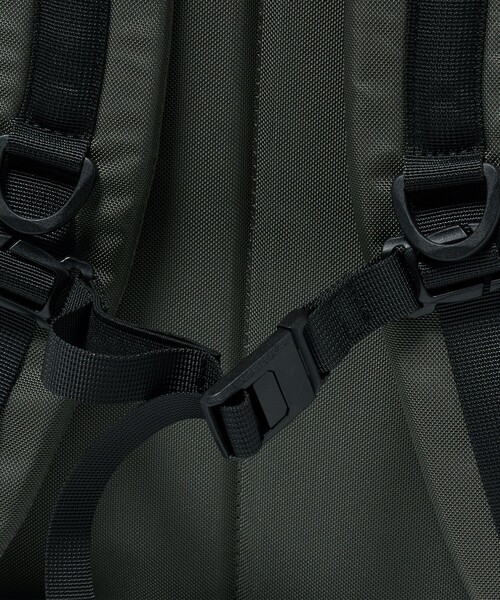 UNITED ARROWS(ユナイテッドアローズ)の「【別注】<LC by LOWERCASE>DAYPACK LC02/バックパック(バックパック/リュック・メンズ・ダークグレー・FREE)」の7枚目の写真