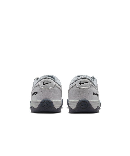 NIKE（ナイキ）の「NIKE Total 90 Premium（ナイキ トータル 90 PRM）（スニーカー・メンズ・ブラック系/グレー系・24cm/24.5cm/25cm/25.5cm/26cm/26.5cm/27cm/27.5cm/28cm/28.5cm/29cm）」の20枚目の写真