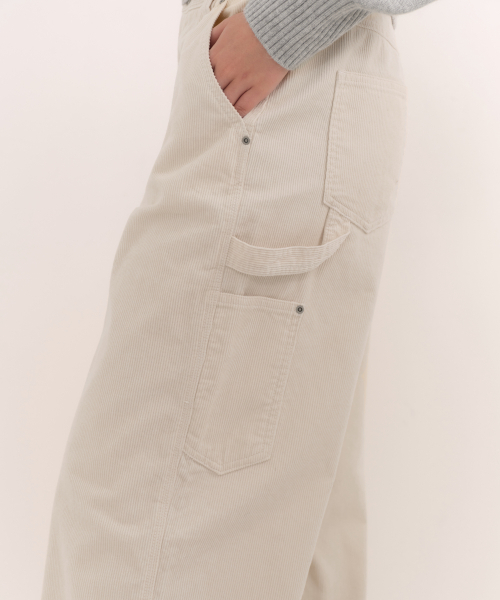 MUSINSA STANDARD WOMAN（ムシンサスタンダードウーマン）の「ウィメンズ 11W コーデュロイワイドカーペンターパンツ [クリーム]（その他パンツ・レディース・その他・24/25/26/27/28/29/30）」の7枚目の写真