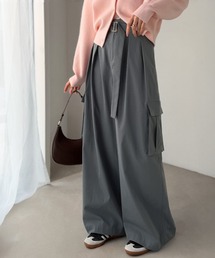 classicalelf（クラシカルエルフ）の「一着で、ラフなのにキレイを叶える◎2タックロングベルト付きカーゴパンツ（カーゴパンツ）」