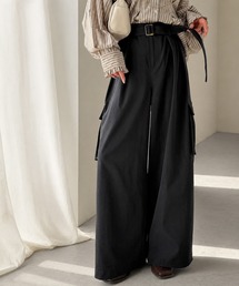 classicalelf（クラシカルエルフ）の「一着で、ラフなのにキレイを叶える◎2タックロングベルト付きカーゴパンツ（カーゴパンツ）」