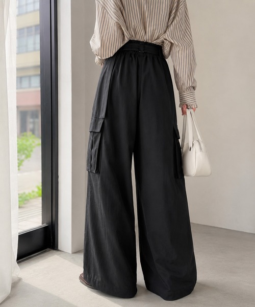 classicalelf(クラシカルエルフ)の「一着で、ラフなのにキレイを叶える◎2タックロングベルト付きカーゴパンツ(カーゴパンツ・レディース・ブラック/チャコール/ブラウン・LARGE/X-LARGE/SMALL/MEDIUM)」の7枚目の写真