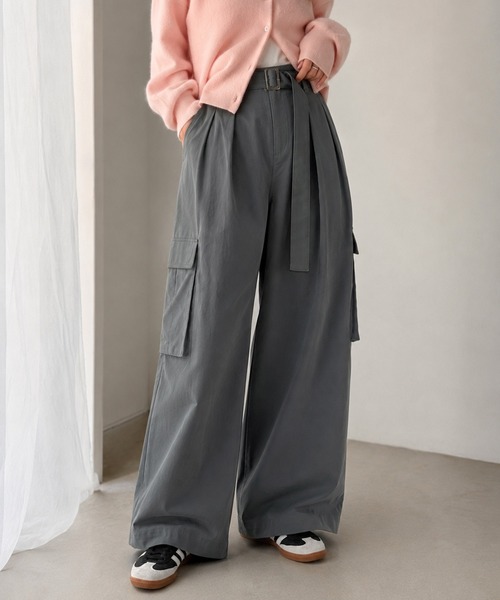 classicalelf(クラシカルエルフ)の「一着で、ラフなのにキレイを叶える◎2タックロングベルト付きカーゴパンツ(カーゴパンツ・レディース・ブラック/チャコール/ブラウン・LARGE/X-LARGE/SMALL/MEDIUM)」の11枚目の写真