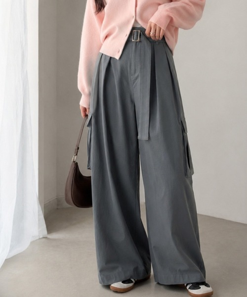 classicalelf(クラシカルエルフ)の「一着で、ラフなのにキレイを叶える◎2タックロングベルト付きカーゴパンツ(カーゴパンツ・レディース・ブラック/チャコール/ブラウン・LARGE/X-LARGE/SMALL/MEDIUM)」の17枚目の写真