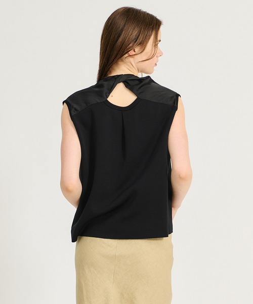 ESTNATION(エストネーション)の「ESTNATION / バックショルダーツイストニットTシャツ(Tシャツ/カットソー・レディース・レッド/ブラック/オフホワイト・FREE)」の4枚目の写真
