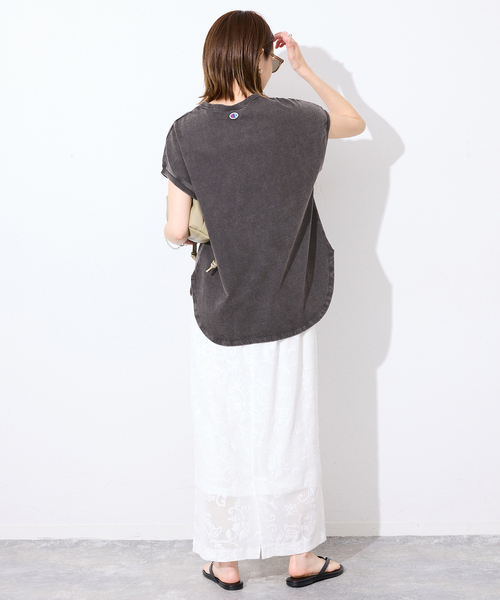 Champion(チャンピオン)の「Champion/チャンピオン SLOBE別注 フレンチスリーブロゴTシャツ(Tシャツ/カットソー・レディース・チャコールグレー/ブラウン/ネイビー・FREE)」の16枚目の写真