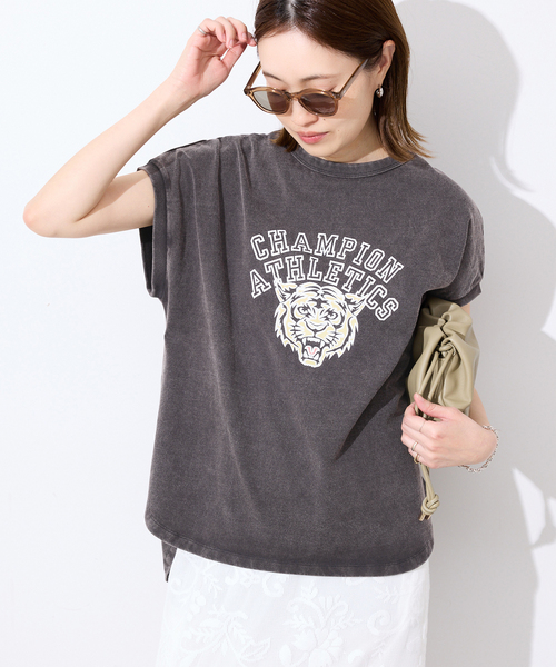 Champion(チャンピオン)の「Champion/チャンピオン SLOBE別注 フレンチスリーブロゴTシャツ(Tシャツ/カットソー・レディース・チャコールグレー/ブラウン/ネイビー・FREE)」の21枚目の写真