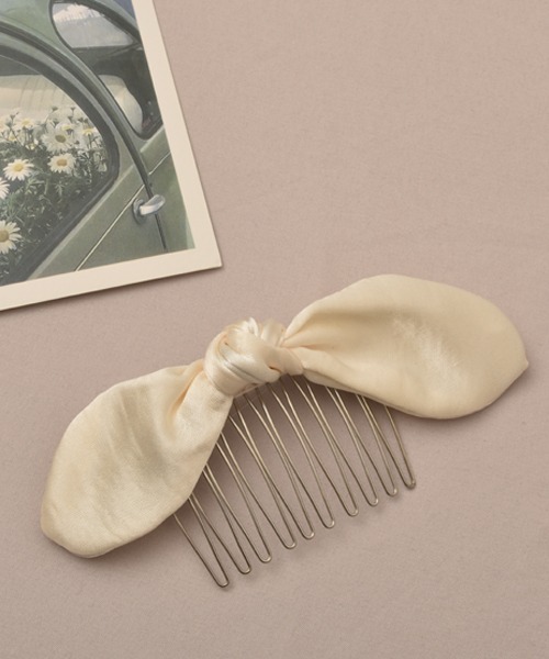 Mayree(メイリー)の「【float】リボン ヘアコーム【6色展開】(その他ヘアアクセサリー・レディース・ブルー/ホワイト/ブラック/ブラウン/ピンク/グリーン・FREE)」の17枚目の写真