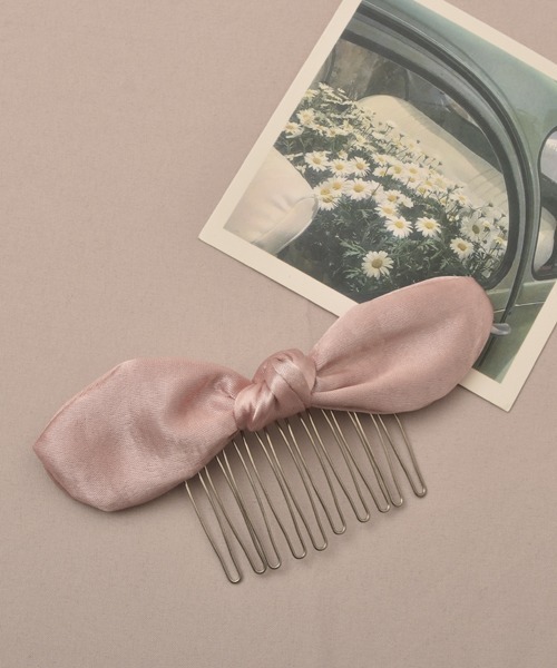 Mayree(メイリー)の「【float】リボン ヘアコーム【6色展開】(その他ヘアアクセサリー・レディース・ブルー/ホワイト/ブラック/ブラウン/ピンク/グリーン・FREE)」の13枚目の写真