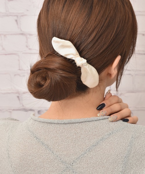 Mayree(メイリー)の「【float】リボン ヘアコーム【6色展開】(その他ヘアアクセサリー・レディース・ブルー/ホワイト/ブラック/ブラウン/ピンク/グリーン・FREE)」の16枚目の写真