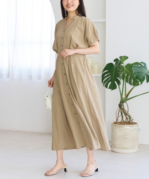 LAVEANGE(ラビアンジェ)の「ウエストタックスキッパーワンピース(ワンピース・レディース・ベージュ/ブラック・3L/4L/5L/M/LL)」の11枚目の写真
