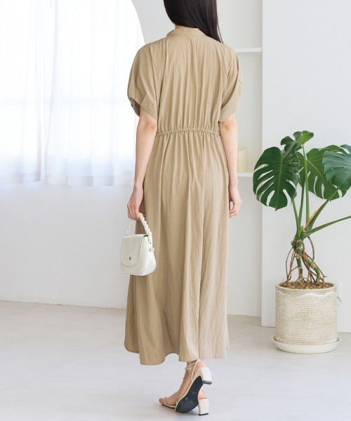LAVEANGE(ラビアンジェ)の「ウエストタックスキッパーワンピース(ワンピース・レディース・ベージュ/ブラック・3L/4L/5L/M/LL)」の14枚目の写真