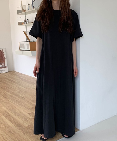Doula Doula（ドゥーラドゥーラ）の「ボリュームロング丈Tシャツワンピース（ワンピース・レディース・モカ/ブルー/ブラック/ホワイト・FREE）」の3枚目の写真