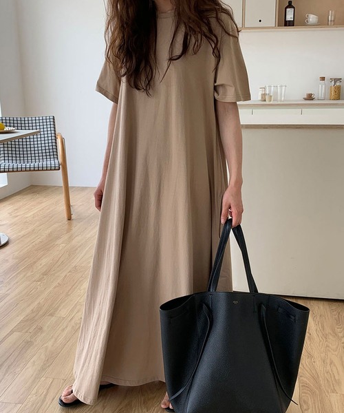 Doula Doula（ドゥーラドゥーラ）の「ボリュームロング丈Tシャツワンピース（ワンピース・レディース・モカ/ブルー/ブラック/ホワイト・FREE）」の10枚目の写真