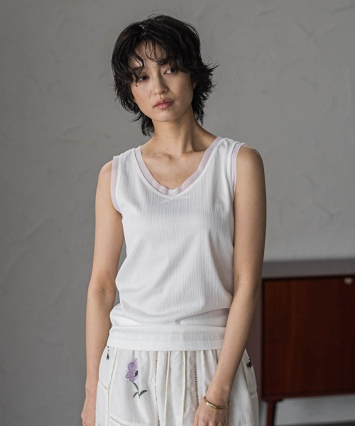 MAYSON GREY(メイソングレイ)の「シアーネックリブタンクトップ(タンクトップ・レディース・オフホワイト/ブラック・M)」の11枚目の写真