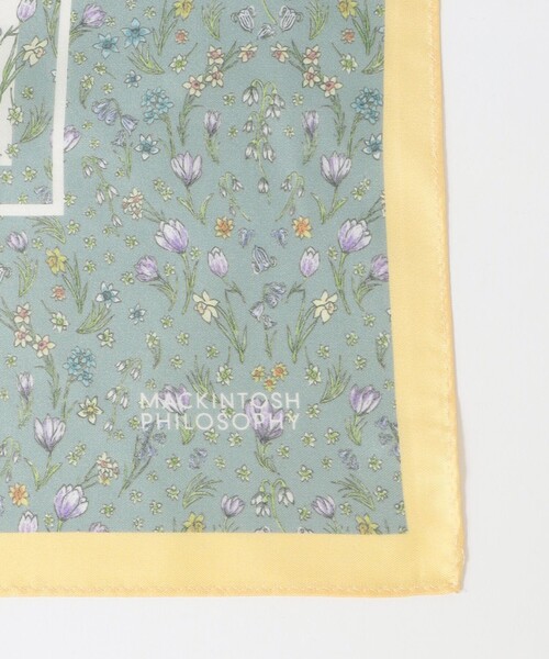 MACKINTOSH PHILOSOPHY（ﾏｯｷﾝﾄｯｼｭ ﾌｨﾛｿﾌｨｰ）の「Snowblue Garden シルクプリントスカーフ（バンダナ/スカーフ・レディース・ブルー系その他3/ダークネイビー/ベージュ系その他・FREE）」の8枚目の写真