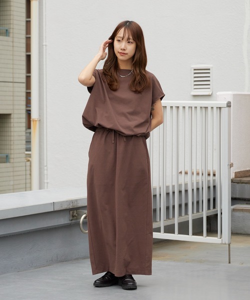 THOUSAND MILE(サウザンドマイル)の「THOUSAND MILE/サウザンドマイル GATHERED HEM T-SHIRT&SKIRT SET 2026年 夏 夏服(セットアップ・レディース・ブラック/ブラウン/ホワイト×ブラック・FREE)」の1枚目の写真