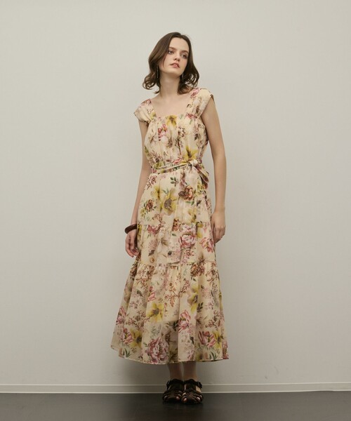 GRACE CONTINENTAL(グレースコンチネンタル)の「ボタニカルサラサプリントワンピース(ワンピース・レディース・ベージュ/ブルー・36)」の22枚目の写真
