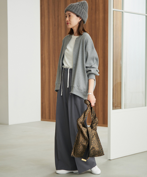 SLOBE IENA(スローブイエナ)の「《接触冷感/UVカット/吸水速乾/4サイズ展開》ワイドスラックス(スラックス・レディース・グレー/ベージュ・40/34/36/38)」の14枚目の写真