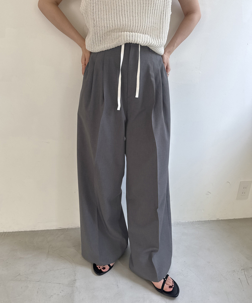 SLOBE IENA(スローブイエナ)の「《接触冷感/UVカット/吸水速乾/4サイズ展開/》ワイドスラックス(スラックス・レディース・グレー/ベージュ・40/34/36/38)」の17枚目の写真