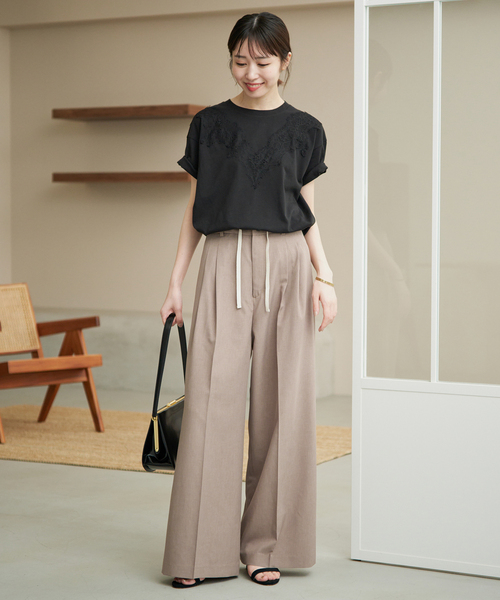 SLOBE IENA(スローブイエナ)の「《接触冷感/UVカット/吸水速乾/4サイズ展開/》ワイドスラックス(スラックス・レディース・グレー/ベージュ・40/34/36/38)」の19枚目の写真