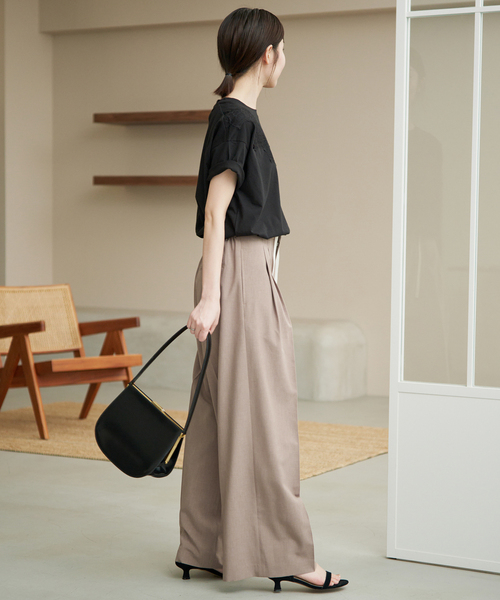 SLOBE IENA(スローブイエナ)の「《接触冷感/UVカット/吸水速乾/4サイズ展開/》ワイドスラックス(スラックス・レディース・グレー/ベージュ・40/34/36/38)」の21枚目の写真