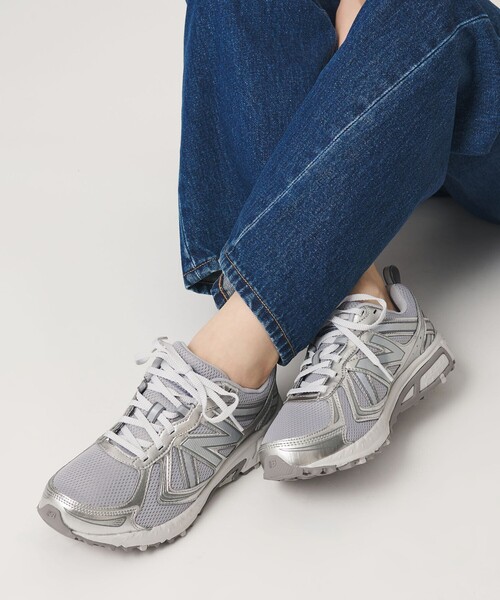 NEW BALANCE(ニューバランス)の「<New Balance>MT410 V5 スニーカー(スニーカー・レディース・シルバー・22.5cm/23cm/23.5cm/24cm/24.5cm/25cm)」の1枚目の写真