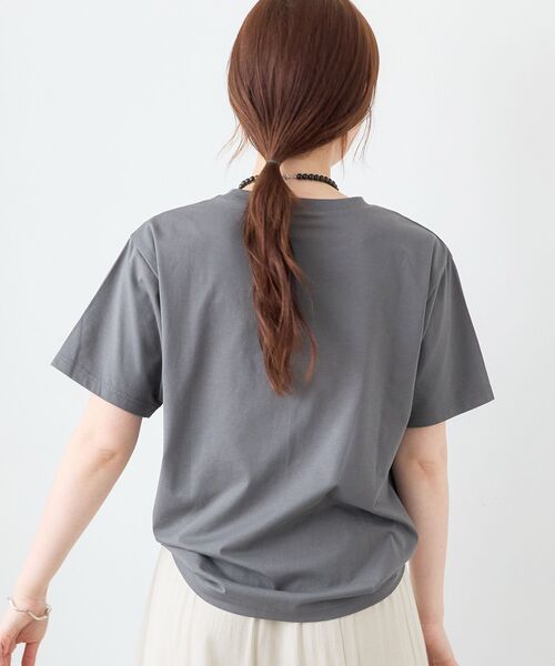 le.coeur blanc(ルクールブラン)の「QUOTIDIEN TEE(Tシャツ/カットソー・レディース・チャコールグレー/オフホワイト・38)」の18枚目の写真