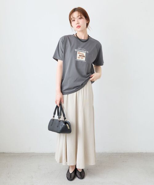 le.coeur blanc(ルクールブラン)の「QUOTIDIEN TEE(Tシャツ/カットソー・レディース・チャコールグレー/オフホワイト・38)」の22枚目の写真