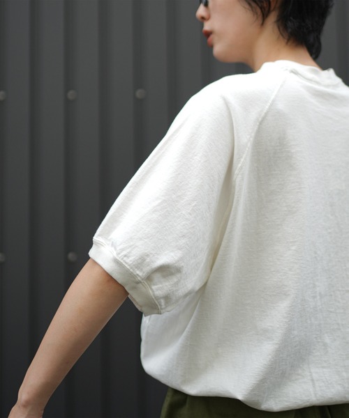 SOLAMONAT（ソラモナ）の「ハロ加工　裾紐リブPO【YARN】（Tシャツ/カットソー・レディース・ホワイト×ブラック/ホワイト×レッド/ホワイト×グリーン・FREE）」の10枚目の写真