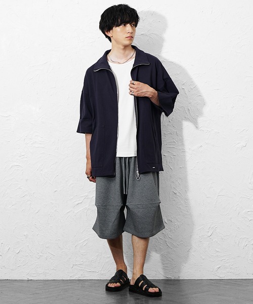 MinoriTY(マイノリティ)の「【MinoriTY】ヘビーポンチ3Dタックコクーンハーフパンツ モード 膝下丈 ワイドメンズ 夏服 ユニセックス(その他パンツ・メンズ・ブラック/グレー・M/L)」の8枚目の写真