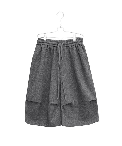 MinoriTY(マイノリティ)の「【MinoriTY】ヘビーポンチ3Dタックコクーンハーフパンツ モード 膝下丈 ワイドメンズ 夏服 ユニセックス(その他パンツ・メンズ・ブラック/グレー・M/L)」の9枚目の写真