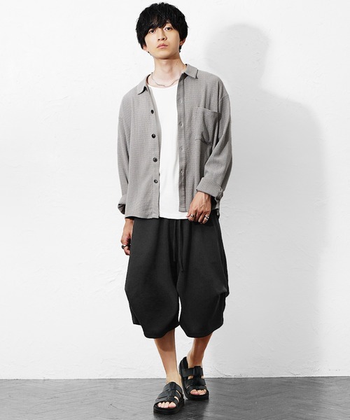 MinoriTY(マイノリティ)の「【MinoriTY】ヘビーポンチ3Dタックコクーンハーフパンツ モード 膝下丈 ワイドメンズ 夏服 ユニセックス(その他パンツ・メンズ・ブラック/グレー・M/L)」の13枚目の写真