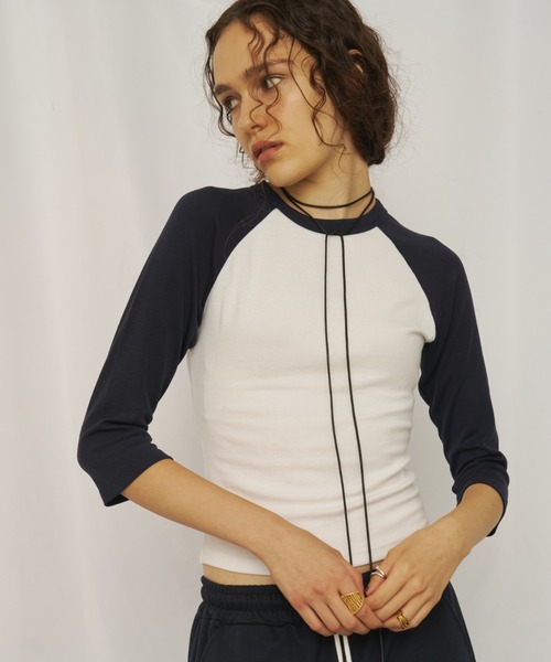 AIC.(エーアイシー)の「コンパクトラグラントップス(Tシャツ/カットソー・レディース・ネイビー/ブラウン/バーガンディー・FREE)」の2枚目の写真