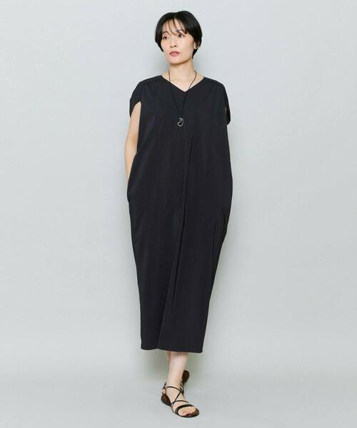 MOGA(モガ)の「2WAYタフタコクーンワンピース(ワンピース・レディース・スミクロ/ネイビー・2)」の1枚目の写真