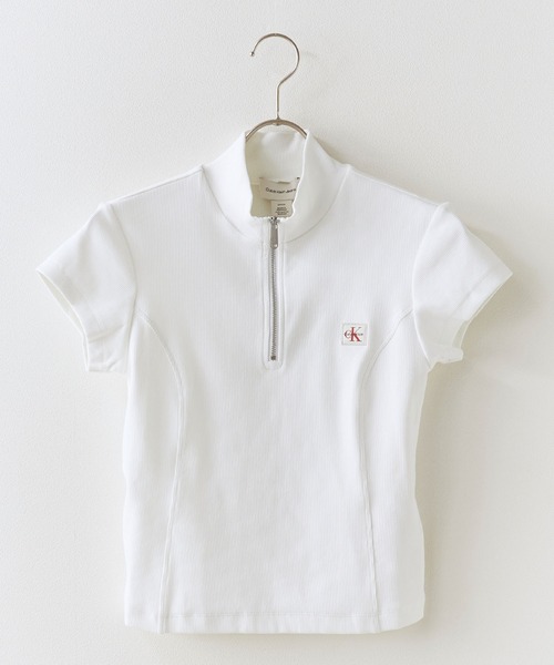 Calvin Klein(カルバン・クライン)の「Calvin Klein/カルバンクライン トップス - ハーフジップハイネックトップス SS WOVEN LABEL 2X2 BABY RIB ZIP MOCK NK クロップド丈 ショート コンパクト チビT ミニT タイト スリムフィット 胸ロゴ 半袖 レディース 2026年 夏 夏服(Tシャツ/カットソー・レディース・ホワイト/ブラック・S/M)」の3枚目の写真
