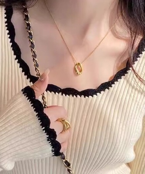 NANEA（ナネア）の「配色スカラップリブニットロンT（ニット/セーター・レディース・ホワイト/ブラック/グレー/アイボリー・フリー）」の13枚目の写真