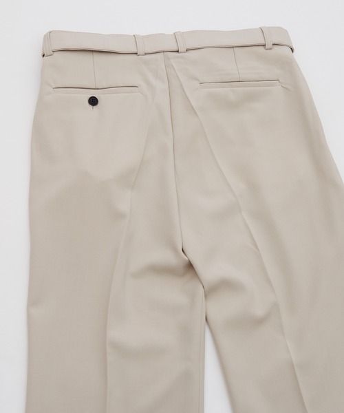OXA(オグザ)の「ベルト付きスリムスラックス タックパンツ OXA(スラックス・メンズ・ベージュ/ブラック/チャコール・LARGE/MEDIUM)」の10枚目の写真