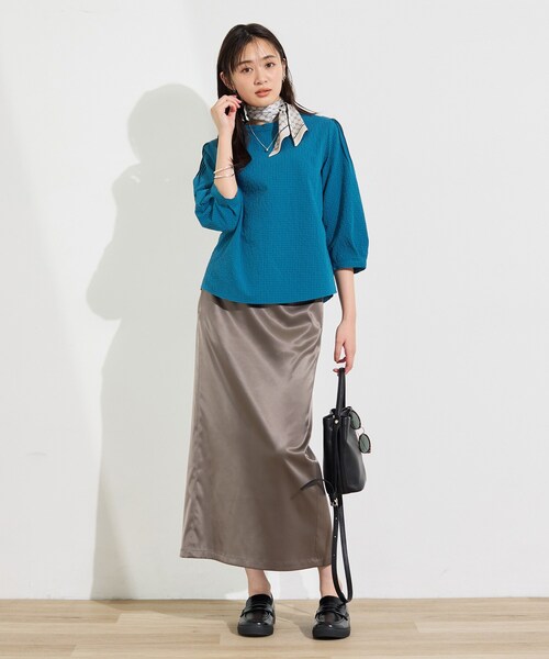 INDIVI(インディヴィ)の「【初秋にピッタリ!/洗える】凹凸素材ミニスタンドトップス(Tシャツ/カットソー・レディース・ブルー系その他/ブラック/ホワイト系2/ブラック系・05/38/34/19/15 /13)」の11枚目の写真