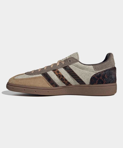 adidas(アディダス)の「ハンドボール スペツィアル / HANDBALL SPEZIAL / アディダスオリジナルス adidas Originals(スニーカー・メンズ・ベージュ・29.0cm/25.0cm/25.5cm/22.5cm/23.5cm/23.0cm/24.0cm/24.5cm/28.5cm/28.0cm/27.0cm/27.5cm/26.0cm/26.5cm)」の6枚目の写真