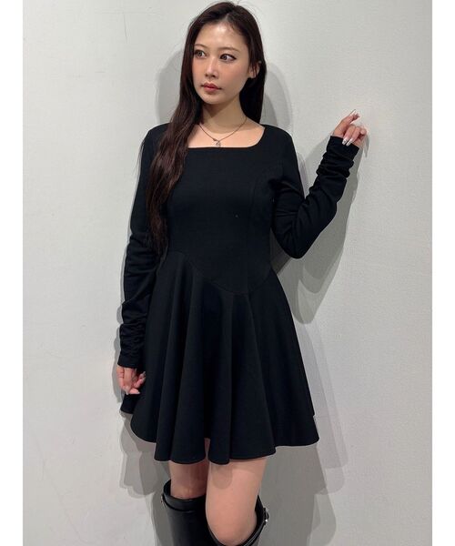 MERCURYDUO（マーキュリーデュオ）の「ポンチアシメフレアミニワンピース（ワンピース・レディース・アイボリー/レッド/ブラック・FREE）」の5枚目の写真