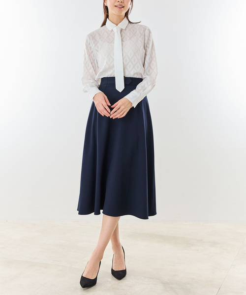 NARACAMICIE（ナラカミーチェ）の「【NARACAMICIE】カットジャガードネクタイリボン付き長袖ブラウス（シャツ/ブラウス・レディース・ホワイト/ブラック/ネイビー・M/L/XL/S）」の21枚目の写真