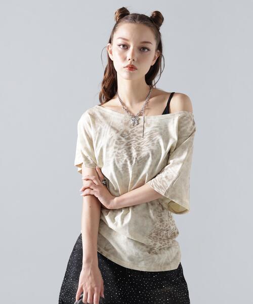 L.H.P(エルエイチピー)の「MMAVYTH/メヴィス/LEOPARD OFF-SHOULDER TOPS(Tシャツ/カットソー・レディース・アイボリー/ブラック・F)」の1枚目の写真