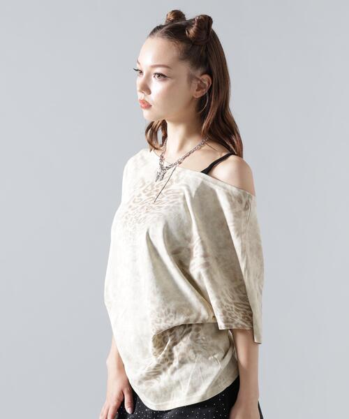 L.H.P(エルエイチピー)の「MMAVYTH/メヴィス/LEOPARD OFF-SHOULDER TOPS(Tシャツ/カットソー・レディース・アイボリー/ブラック・F)」の6枚目の写真