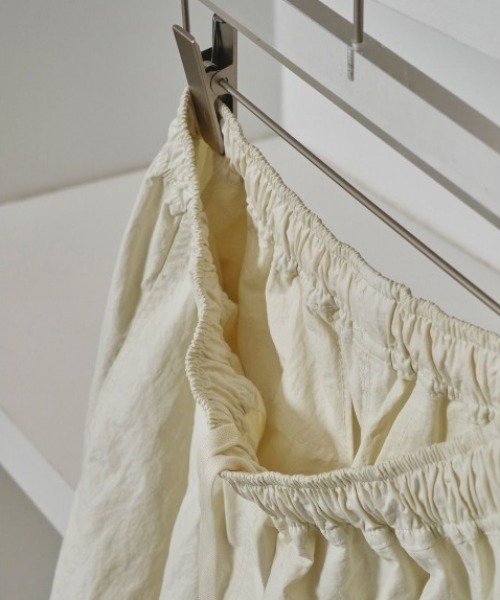 TODAYFUL(トゥデイフル)の「【TODAYFUL/トゥデイフル】Nylon Drawstring Pants/ナイロンドローストリングパンツ(カーゴパンツ・レディース・ダークインディゴブルー/キナリ・36/38)」の11枚目の写真