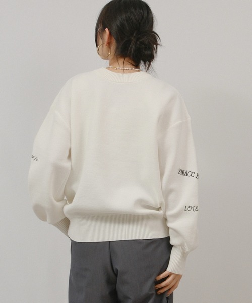 palm RICHE(ポームリシュ)の「スウェットライクロゴ刺繍ニット(スウェット・レディース・オフホワイト/ライトピンク/ブラック・M)」の6枚目の写真