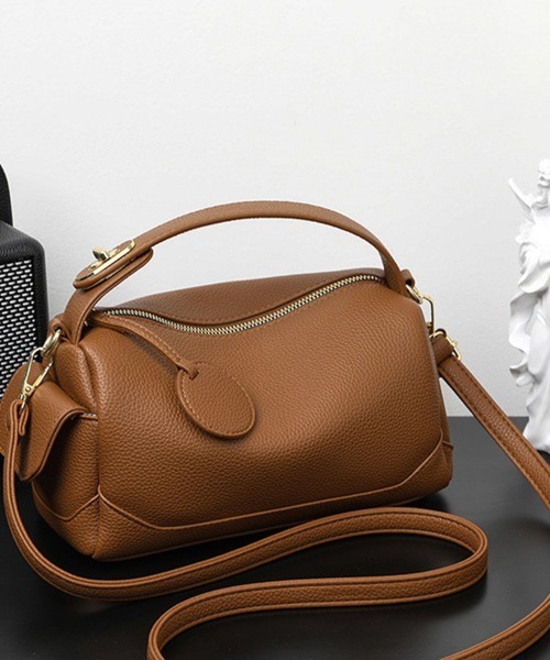 ReRe(リリ)の「ラウンドチャーム付き2wayシボ感ミニハンドバッグ(ハンドバッグ・レディース・ブラック/ブラウン・FREE)」の22枚目の写真