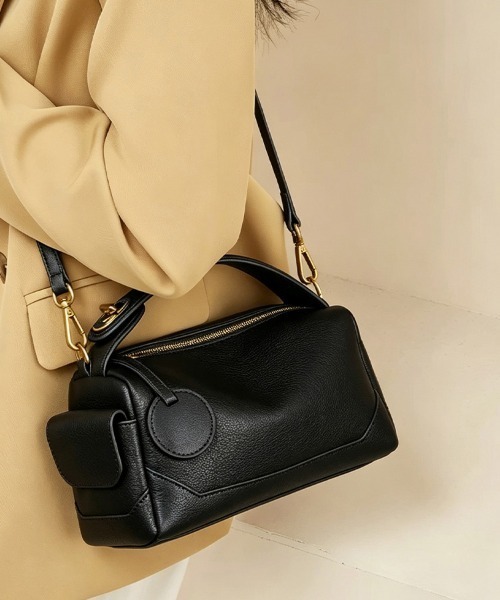 ReRe(リリ)の「ラウンドチャーム付き2wayシボ感ミニハンドバッグ(ハンドバッグ・レディース・ブラック/ブラウン・FREE)」の15枚目の写真